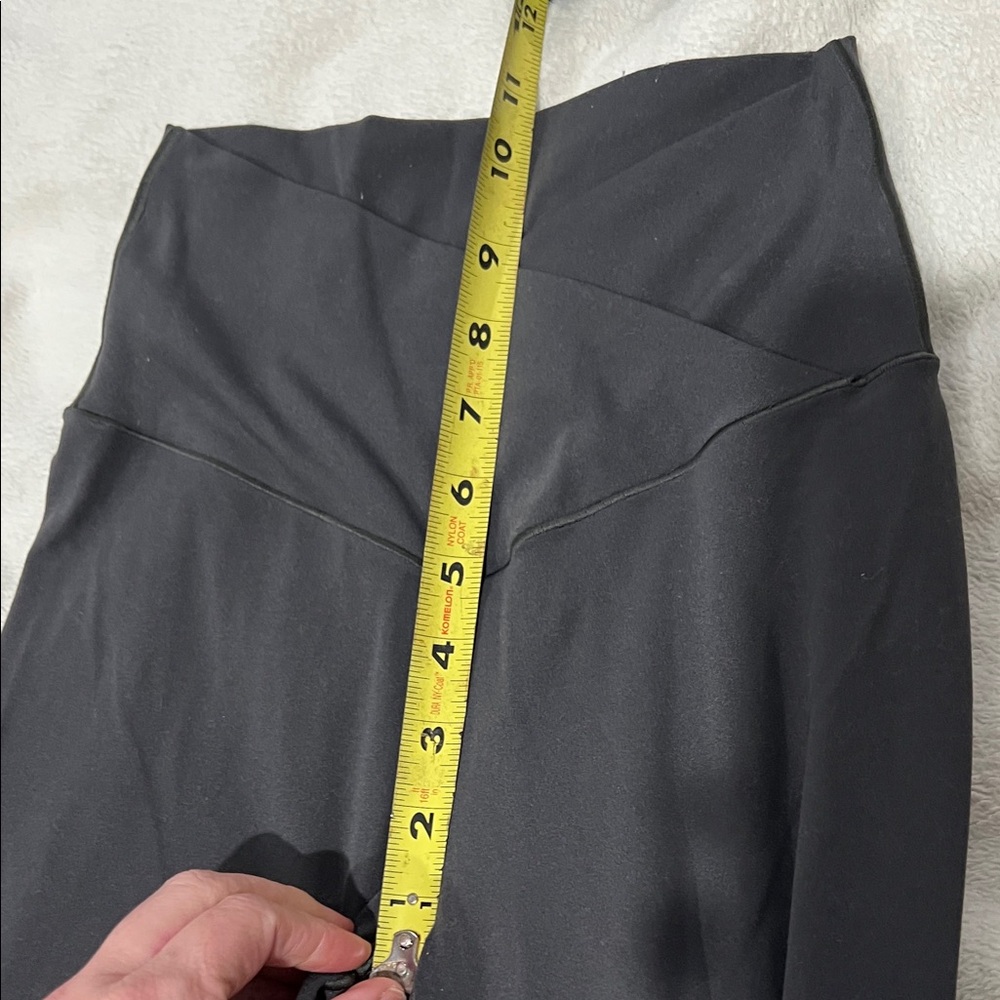 Offline by Aerie High Rise Flare Grey Legging Sz Small - Picture 7 of 11